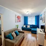 Room4u Mieszkania W Centrum Pansiyon